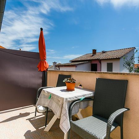 Holiday House Snjezana Крк Екстер'єр фото
